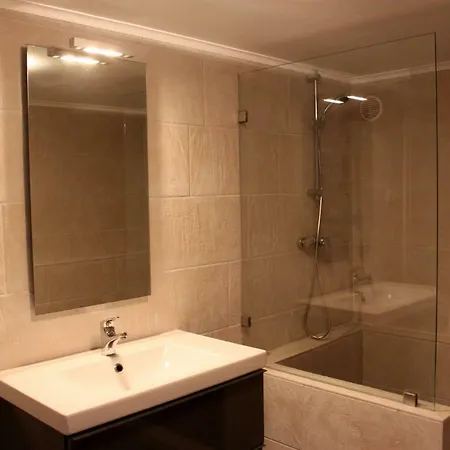 Casa Javali Chiqueiro